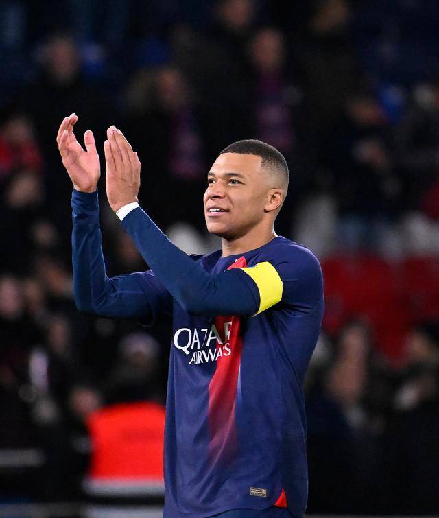 拜仁战平曼城，姆巴佩扑点救主法甲