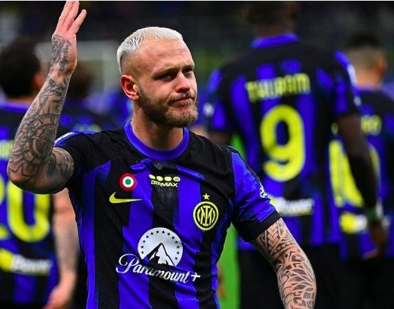 巴萨绝杀国米，凯恩乌龙送礼法甲