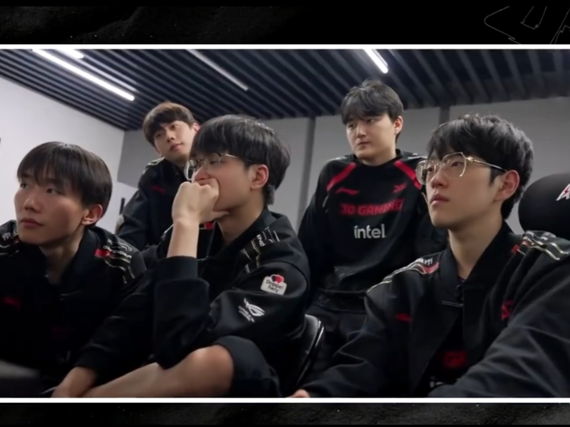 关于JDG绝杀DRX，Tarzan制霸全场的信息